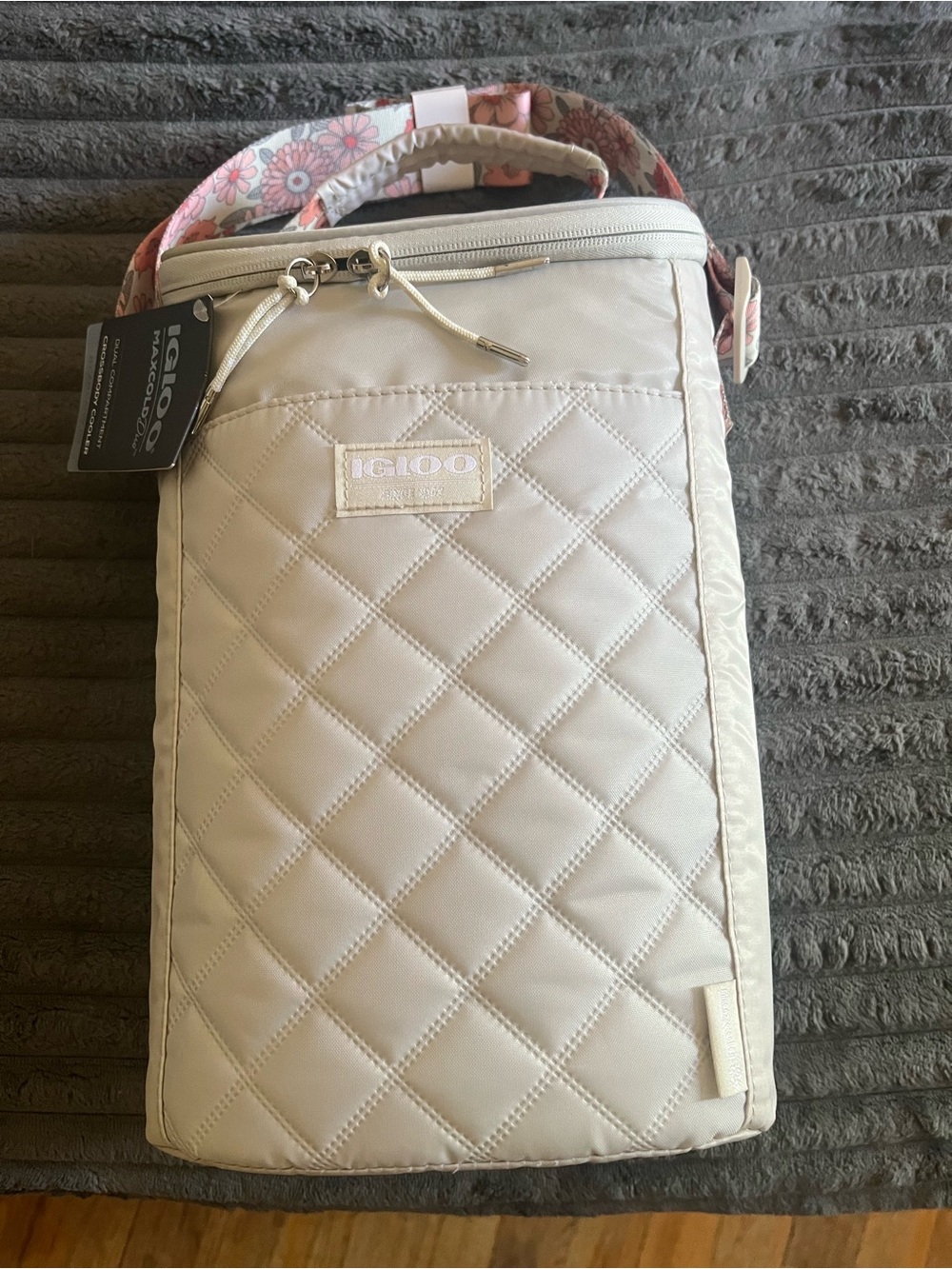 Igloo Quilted Bottle/Can Cooler-Light Beige with Floral Strap Accent MAXCOLD DUO